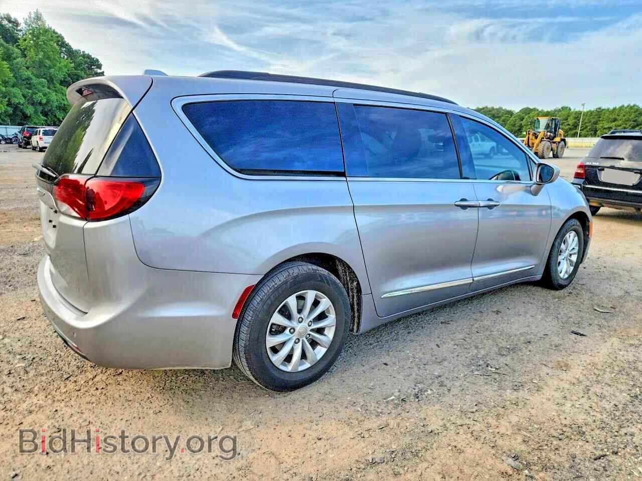 2017 CHRYSLER PACIFICA - VIN: 2C4RC1BG0HR538035 - Photo 3