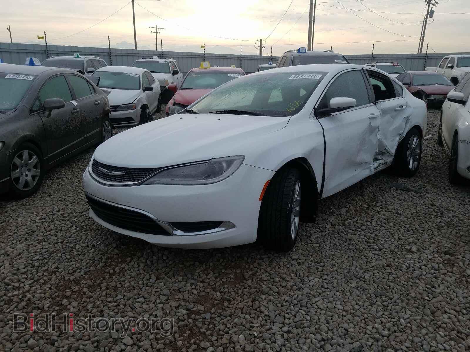 2015 CHRYSLER 200 - VIN: 1C3CCCAB0FN686045 - Фото 2