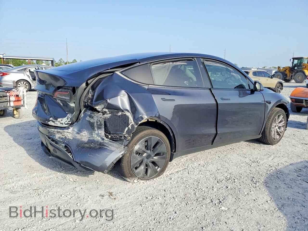 2024 TESLA MODEL Y - VIN: 7SAYGDED3RF015174 - Photo 3