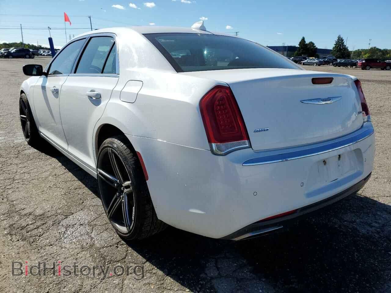 2016 CHRYSLER 300 - VIN: 2C3CCARG1GH142412 - Фото 3