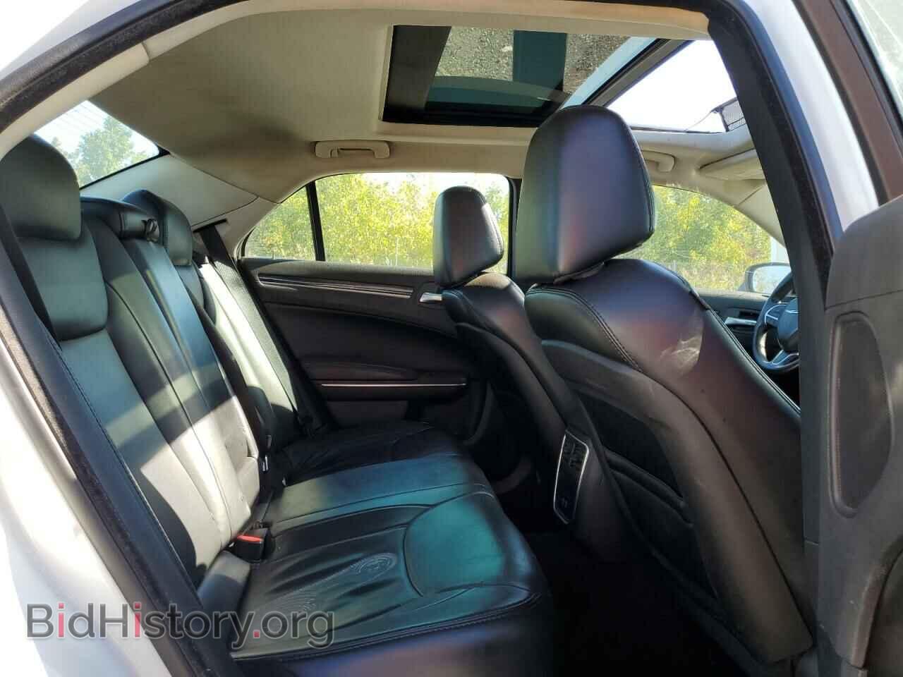 2016 CHRYSLER 300 - VIN: 2C3CCARG1GH142412 - Фото 6