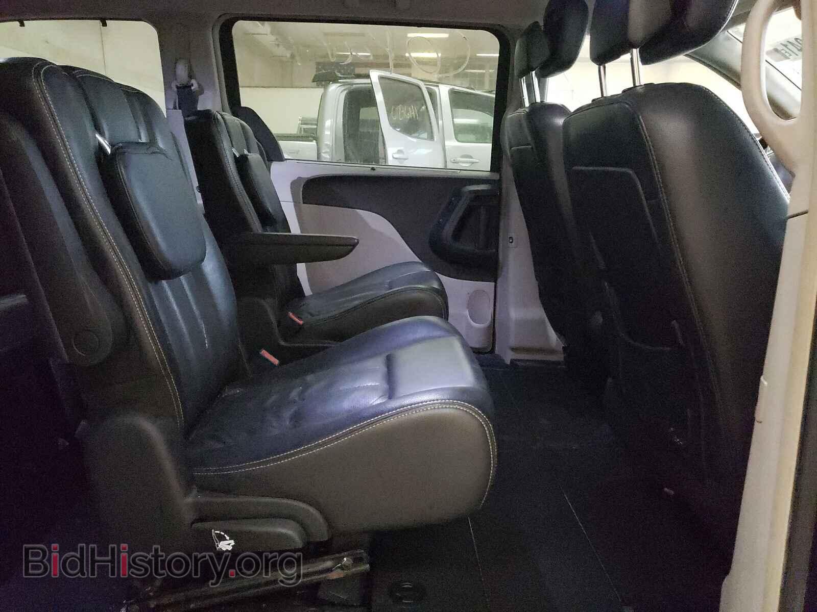 2011 CHRYSLER MINIVAN - VIN: 2A4RR8DG2BR612819 - Photo 6