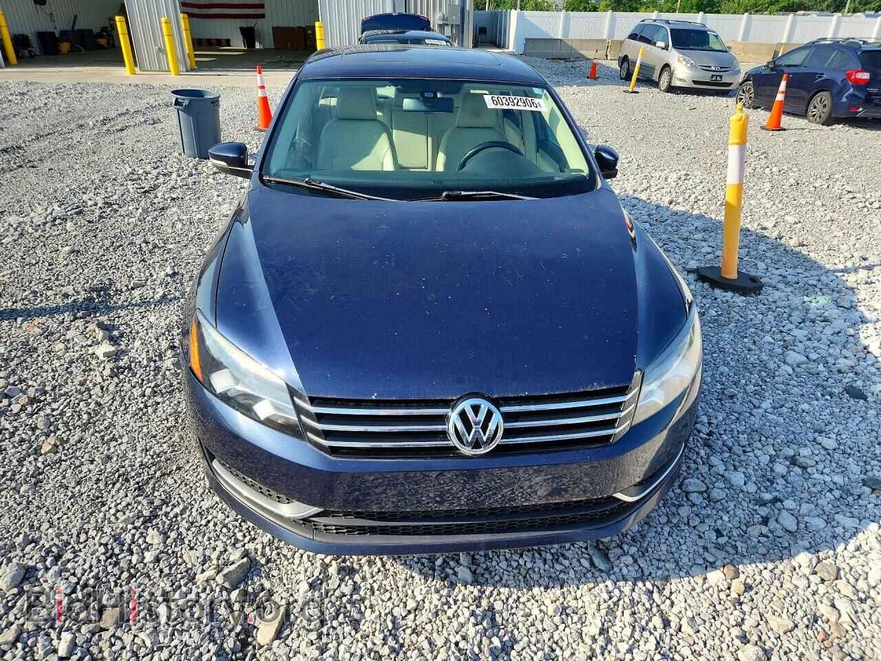 2013 VOLKSWAGEN PASSAT - VIN: 1VWBP7A34DC094181 - Фото 5