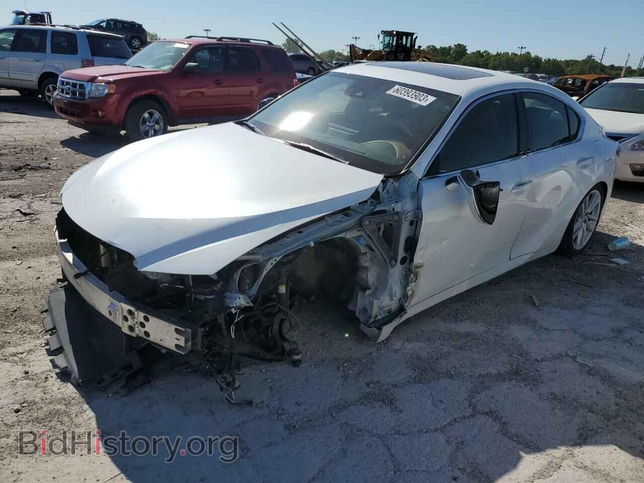 Фотография JTHC81F29M5044638 - LEXUS IS 2021