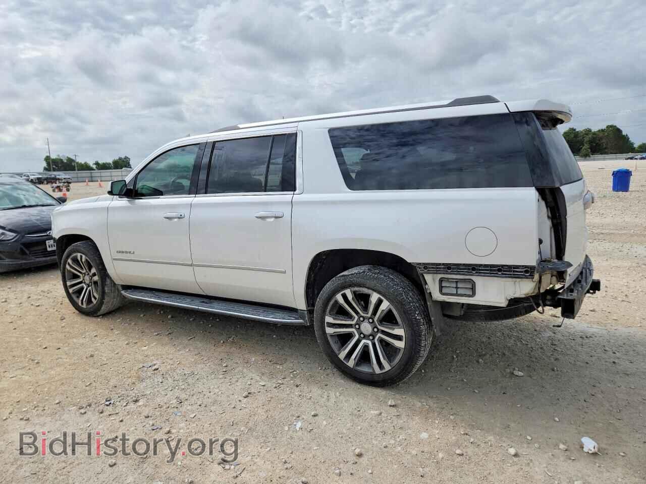 2017 GMC YUKON - VIN: 1GKS1HKJ4HR382071 - Photo 2