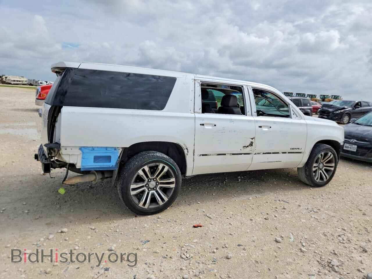 2017 GMC YUKON - VIN: 1GKS1HKJ4HR382071 - Photo 3