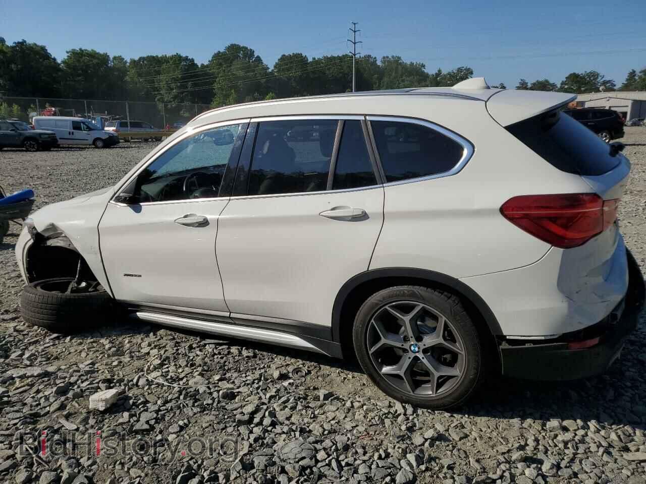 2016 BMW X1 - VIN: WBXHT3C39GP882744 - Фото 2