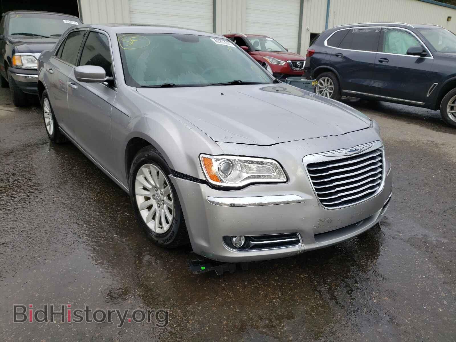 Фотография 2C3CCAAG3DH708187 - CHRYSLER 300 2013