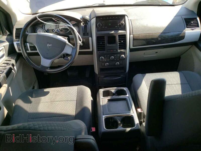 2010 Dodge CARAVAN (VIN 2D4RN5D14AR223922) — photo 8 of 13