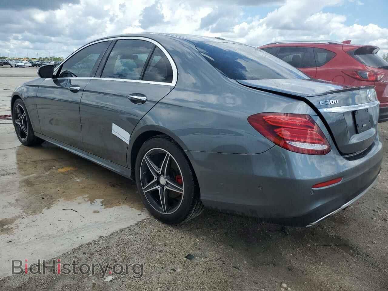 2017 MERCEDES-BENZ E-CLASS - VIN: WDDZF4JB8HA049844 - Фото 2