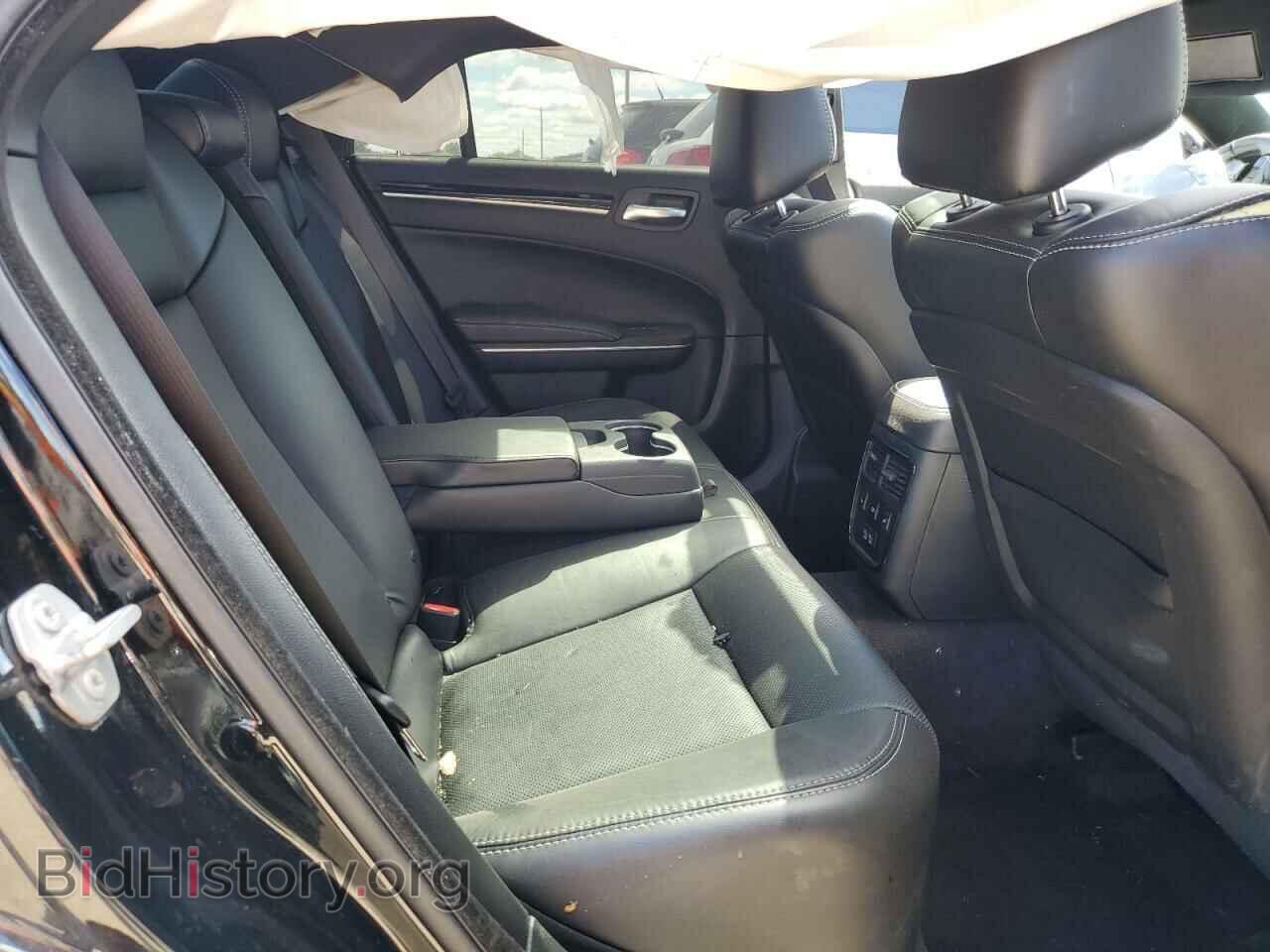2018 CHRYSLER 300 - VIN: 2C3CCAGG1JH117892 - Фото 10
