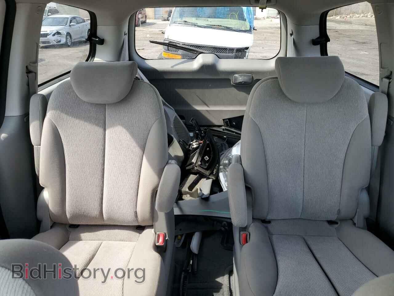 2012 KIA All Models - VIN: KNDMG4C77C6443390 - Photo 10