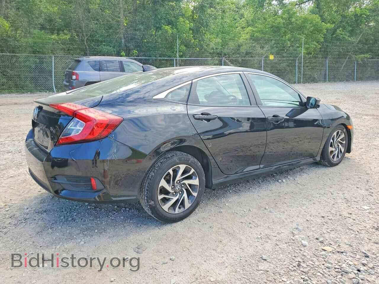 2018 HONDA CIVIC - VIN: 2HGFC2F7XJH572824 - Фото 3