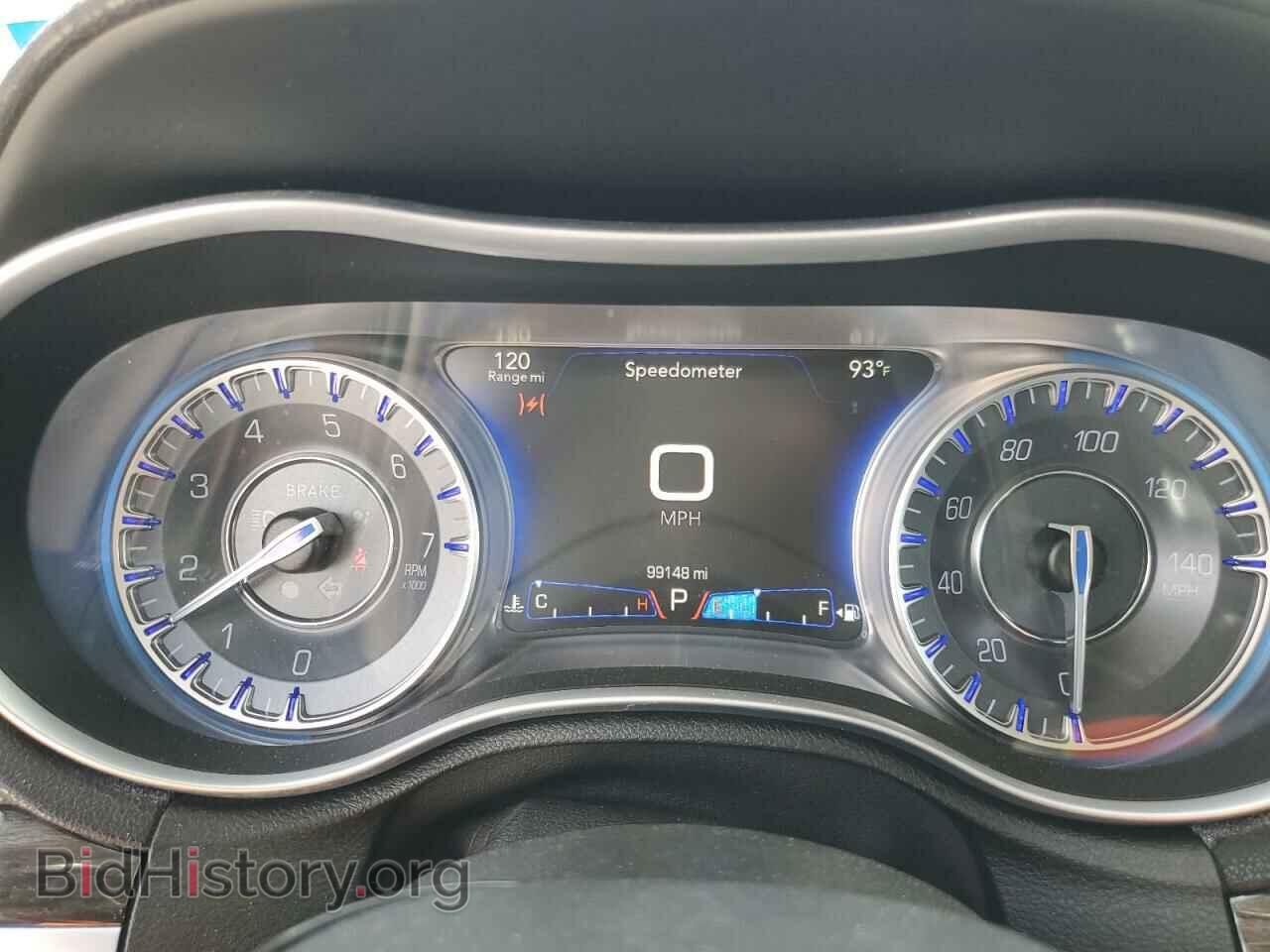 2015 CHRYSLER 300 - VIN: 2C3CCAAG4FH780700 - Фото 9