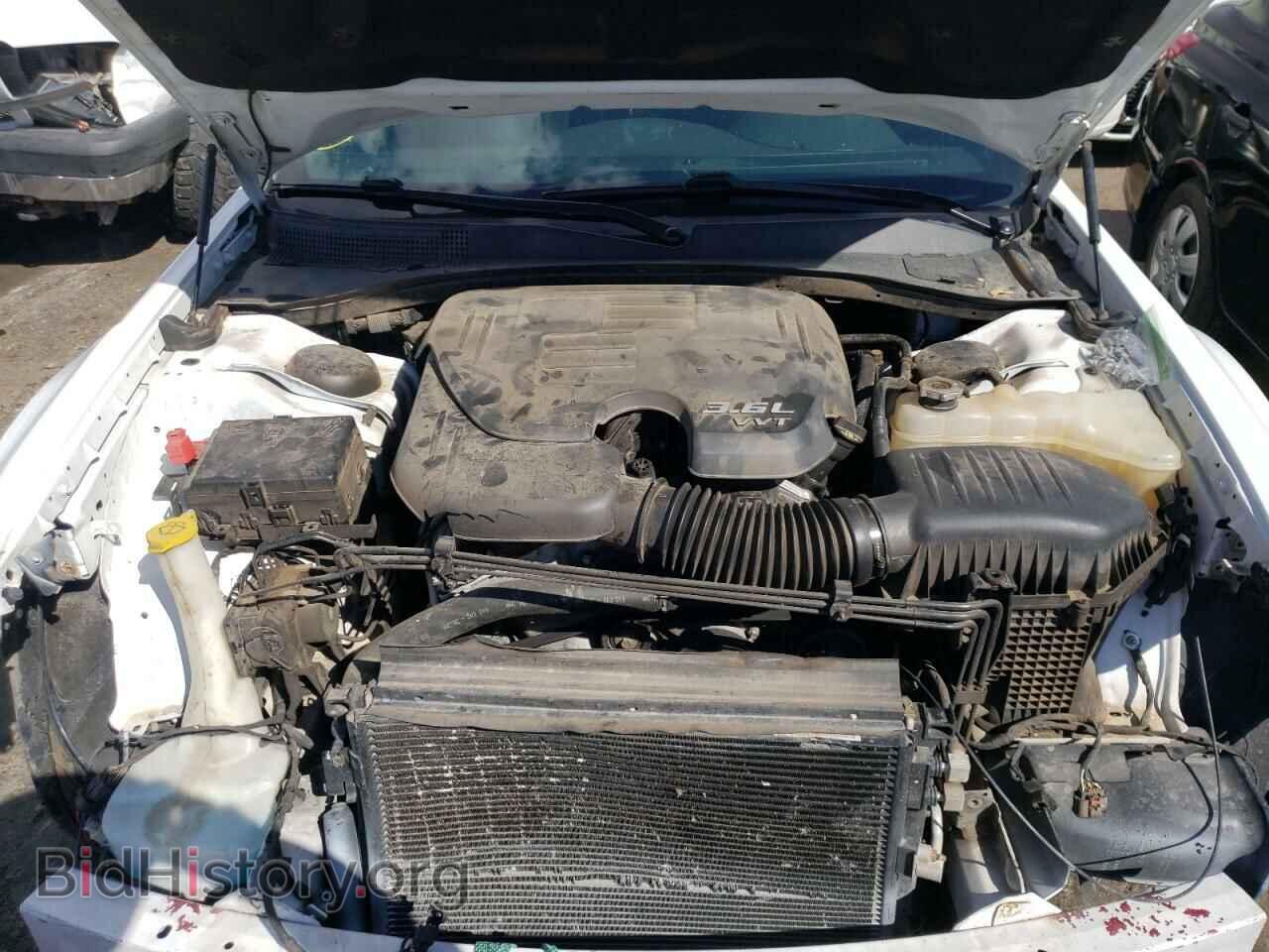 2016 CHRYSLER 300 - VIN: 2C3CCABG0GH260445 - Фото 7