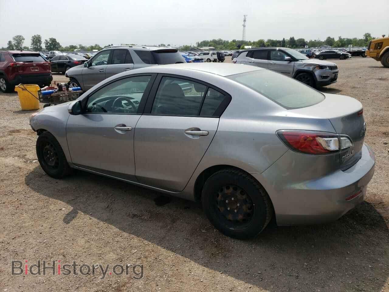 2013 MAZDA 3 - VIN: JM1BL1UF1D1805462 - Фото 2