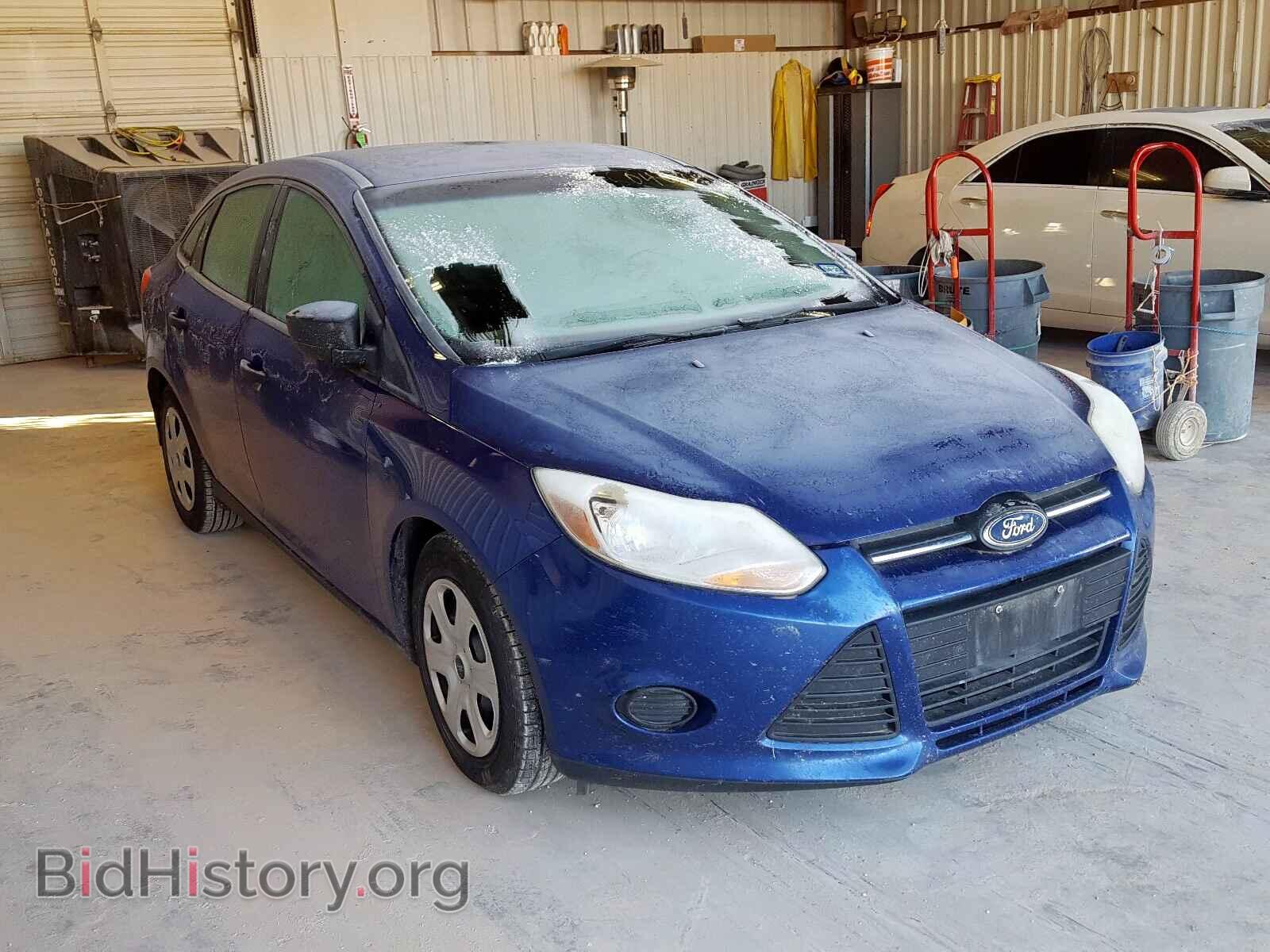 Photo 1FAHP3E28CL257149 - FORD FOCUS 2012