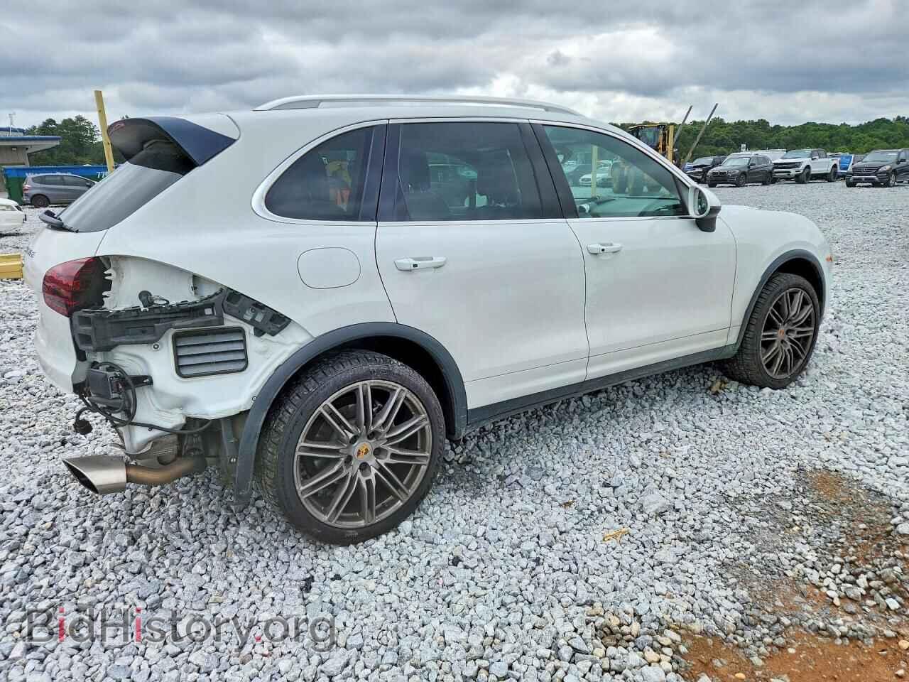 2016 PORSCHE CAYENNE - VIN: WP1AA2A28GKA36027 - Photo 3