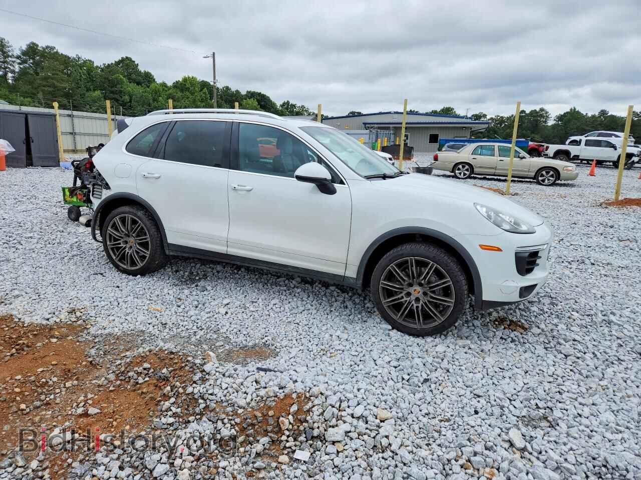 2016 PORSCHE CAYENNE - VIN: WP1AA2A28GKA36027 - Photo 4