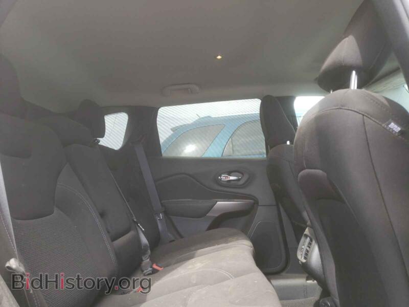 2021 Jeep GRAND CHER (VIN 1C4PJMCB8MD179645) — фото 6 из 10