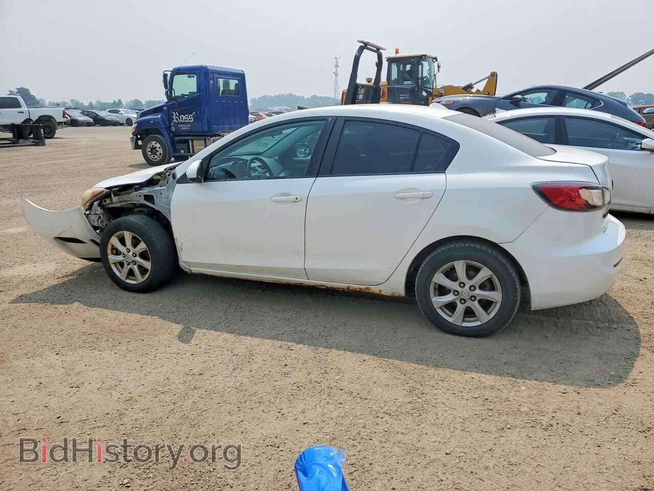 2013 MAZDA 3 - VIN: JM1BL1UF1D1732187 - Фото 2