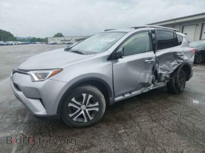 2018 Toyota RAV4 LE, silver — VIN JTMZFREV6JJ165237, Copart