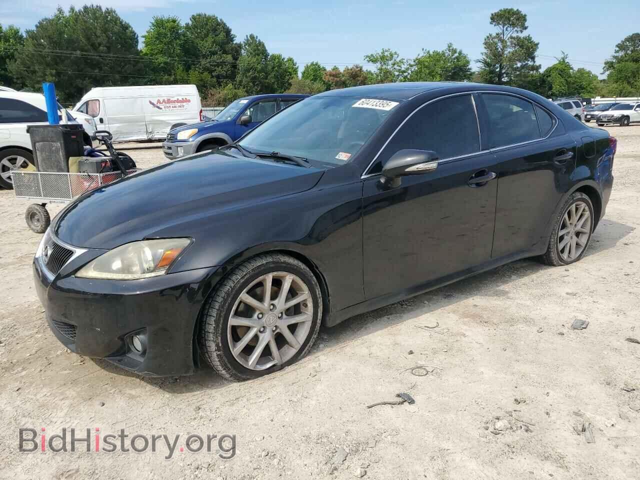 Photo JTHCF5C21B5046236 - LEXUS IS 2011