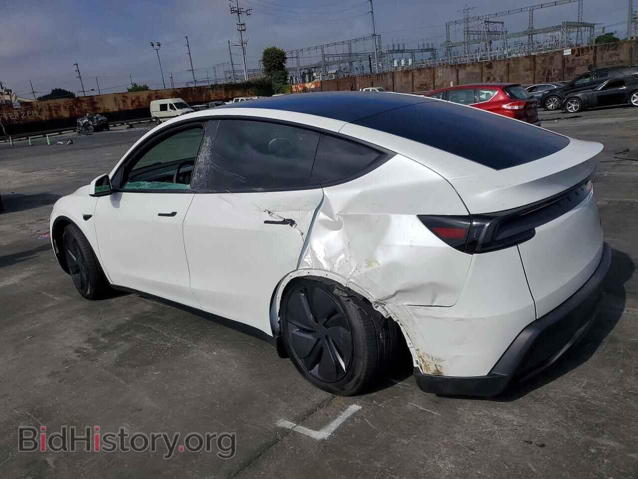 2026 TESLA MODEL Y - VIN: 7SAYGDEE2TF570844 - Photo 2