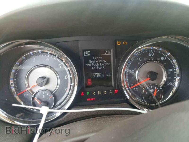 2016 Chrysler MINIVAN (VIN 2C7WC1CG2GR247281) — photo 8 of 10