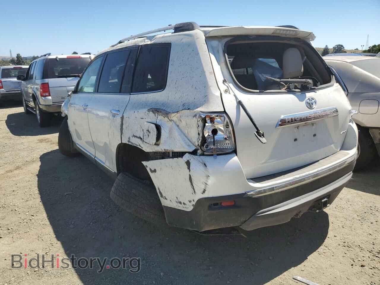 2018 TOYOTA HIGHLANDER - VIN: 5TDDZRFH4JS875475 - Photo 2
