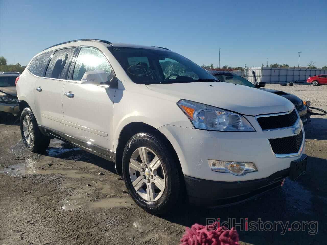 Фотография 1GNKRGED7CJ104526 - CHEVROLET TRAVERSE 2012