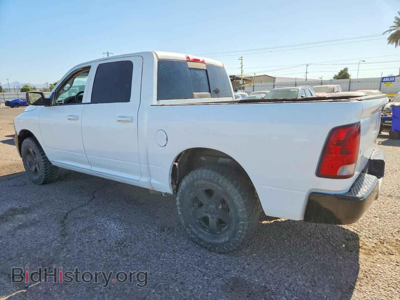 2019 RAM 1500 - VIN: 1C6RR7LG3KS596170 - Photo 2
