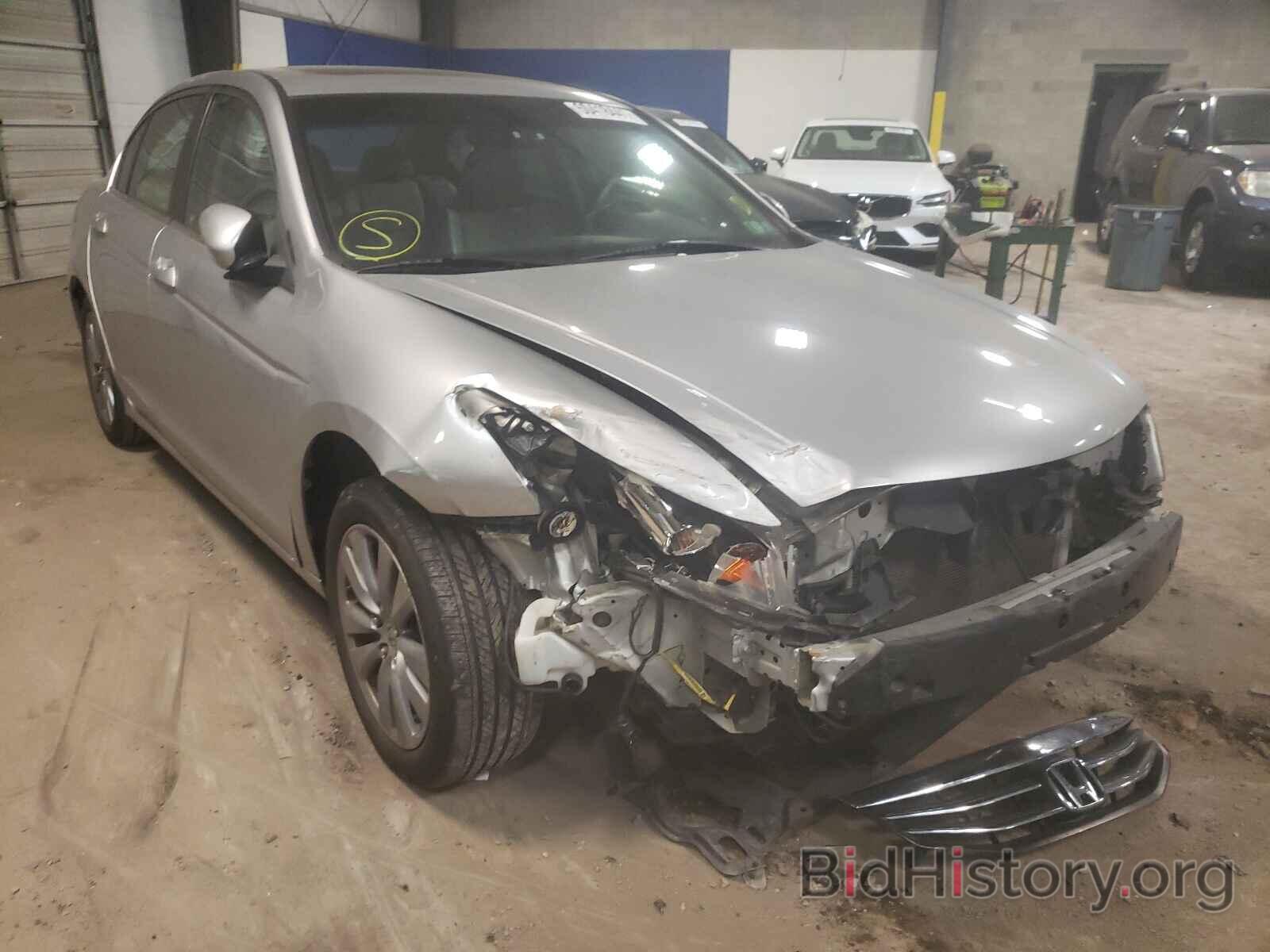 Photo 1HGCP2F8XBA002032 - HONDA ACCORD 2011