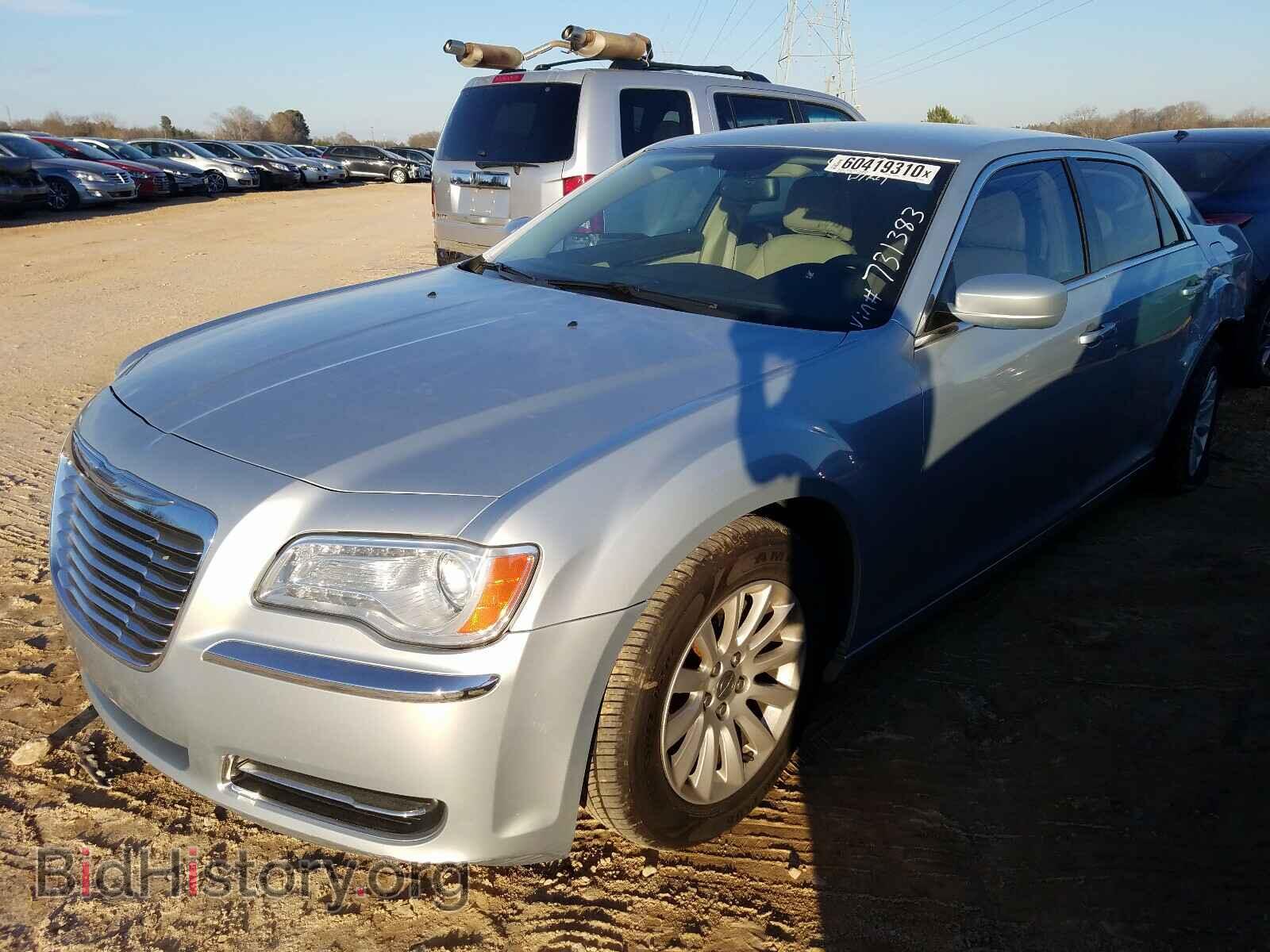 2013 CHRYSLER 300 - VIN: 2C3CCAAG8DH731383 - Фото 2