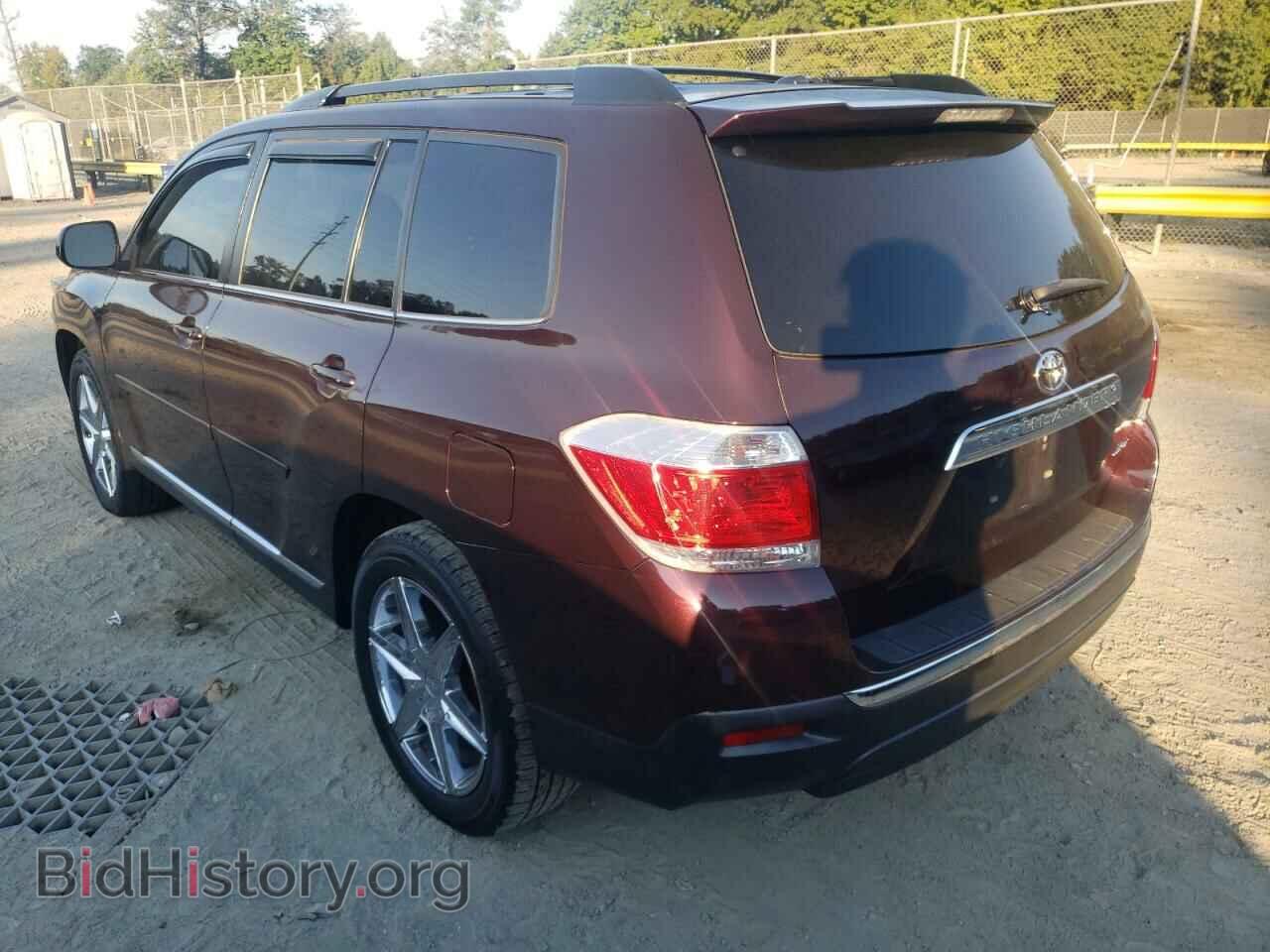 2013 TOYOTA HIGHLANDER - VIN: 5TDBK3EH5DS261825 - Фото 3