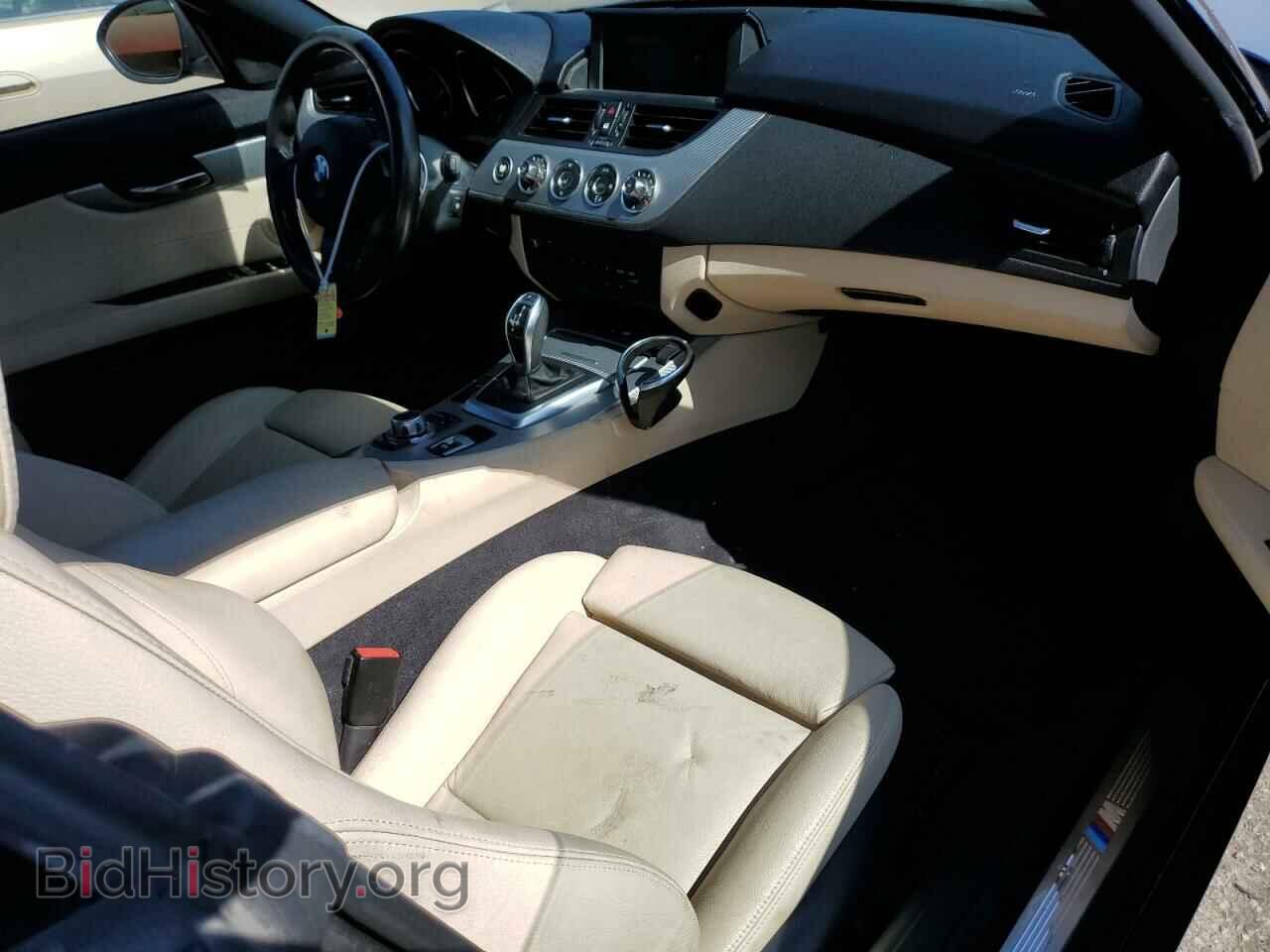 2013 BMW Z4 - VIN: WBALM7C57DE385564 - Фото 8