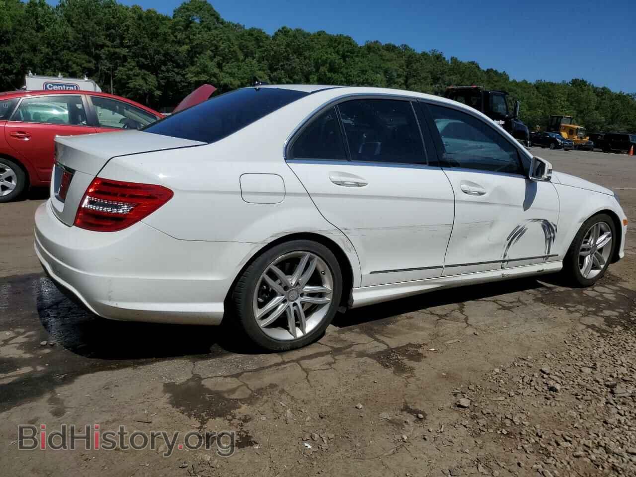 2013 MERCEDES-BENZ C-CLASS - VIN: WDDGF4HB2DR264547 - Фото 3