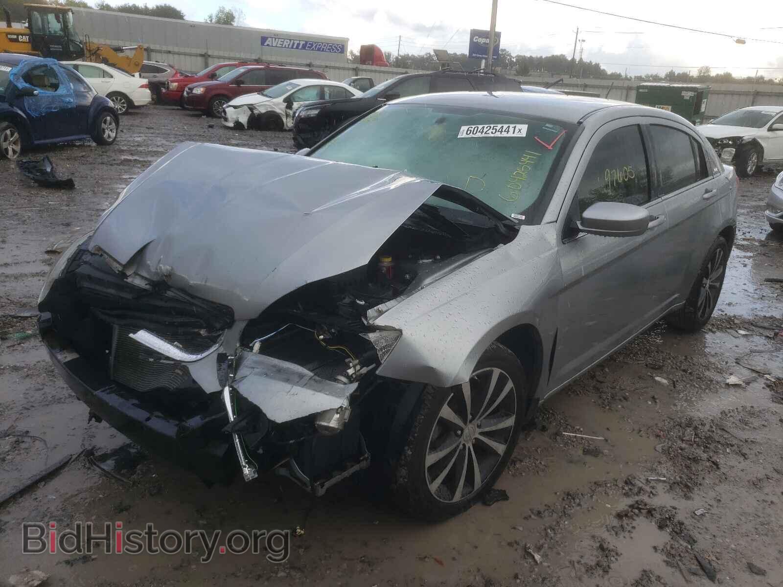 2014 CHRYSLER 200 - VIN: 1C3CCBBG0EN117537 - Фото 2