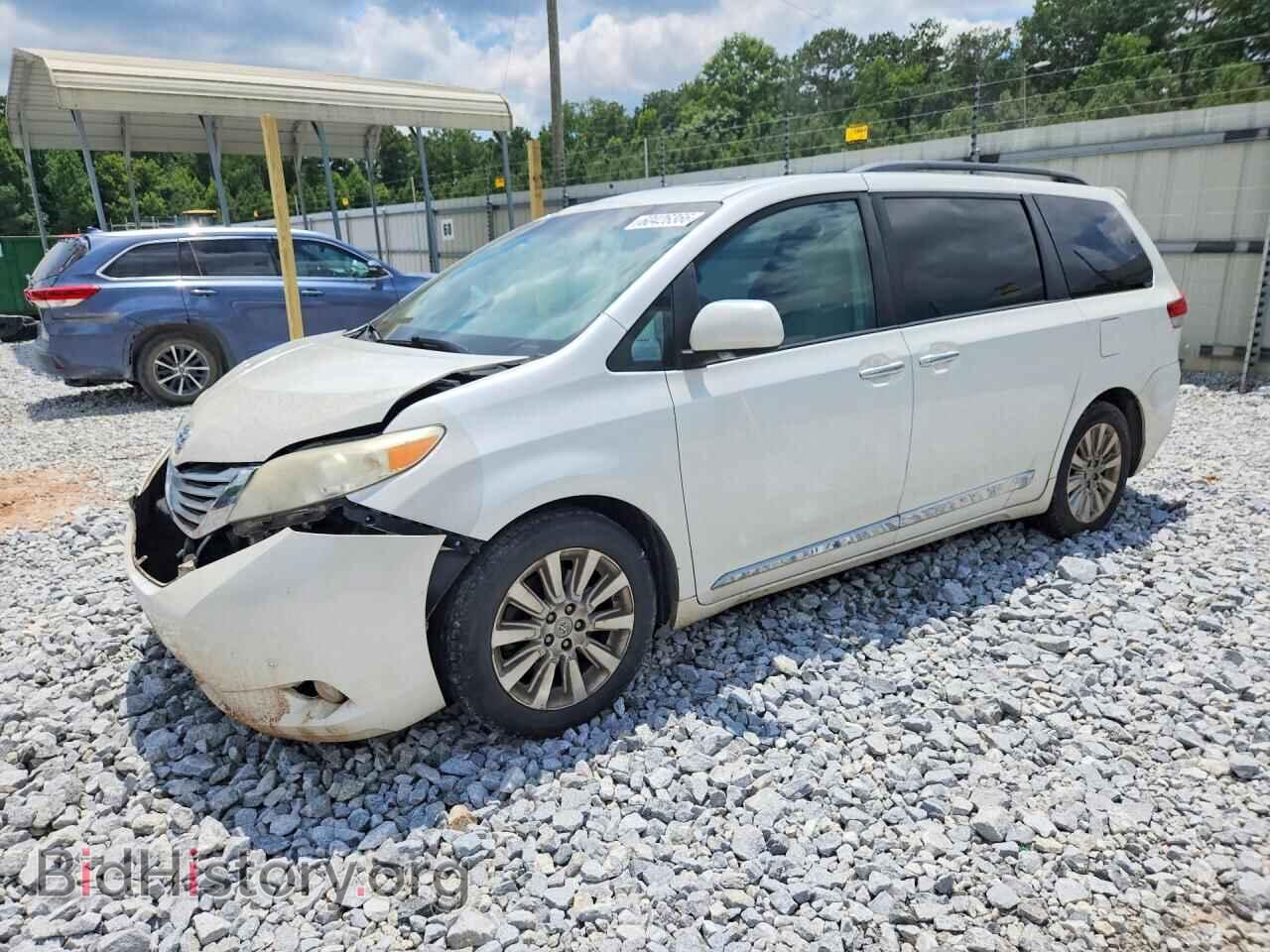 Фотография 5TDYK3DC9CS263642 - TOYOTA SIENNA 2012