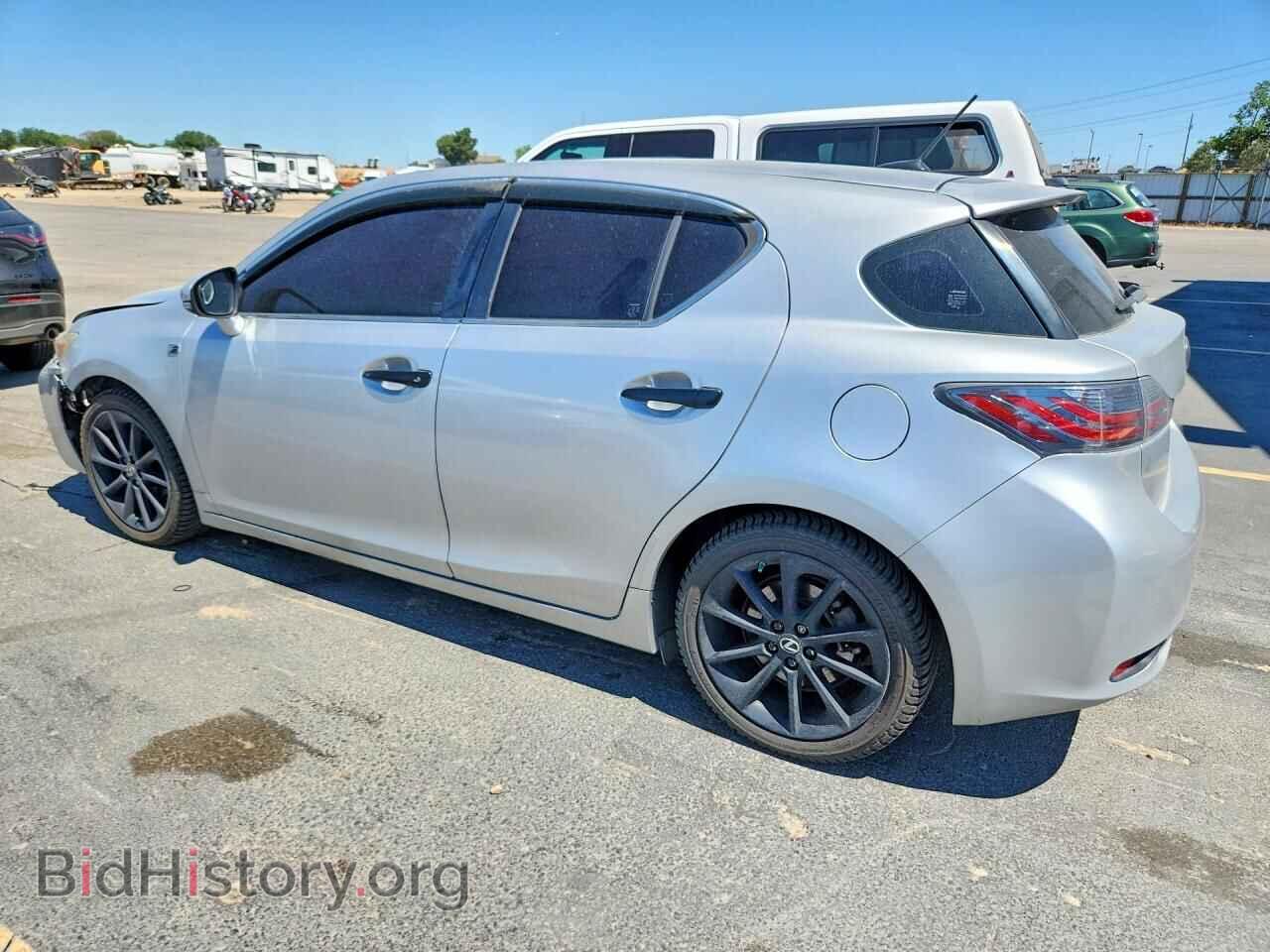 2013 LEXUS CT 200 - VIN: JTHKD5BH1D2129029 - Photo 2