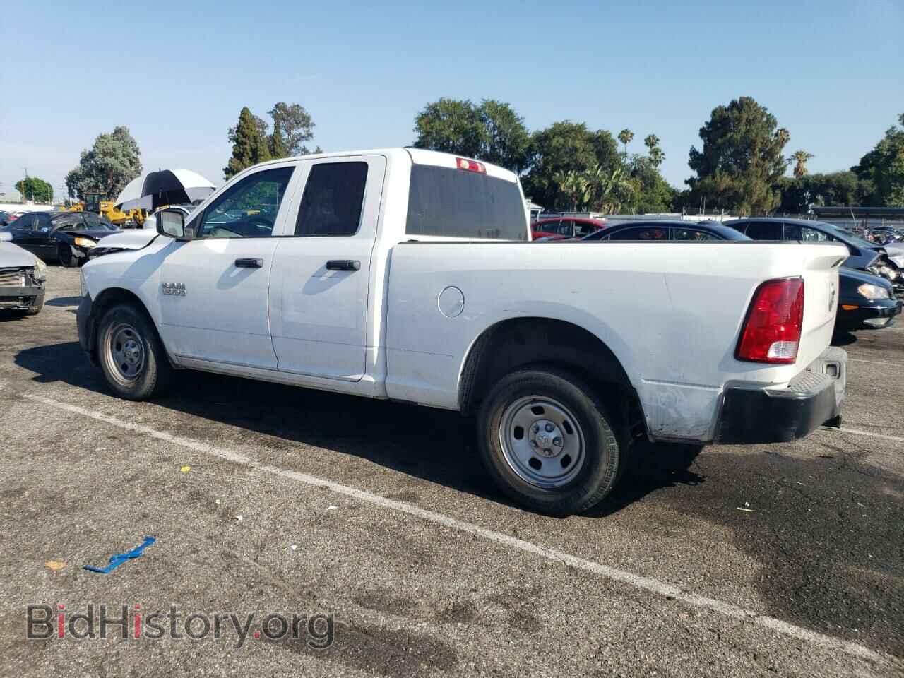 2018 RAM 1500 - VIN: 1C6RR6FG3JS341569 - Фото 2
