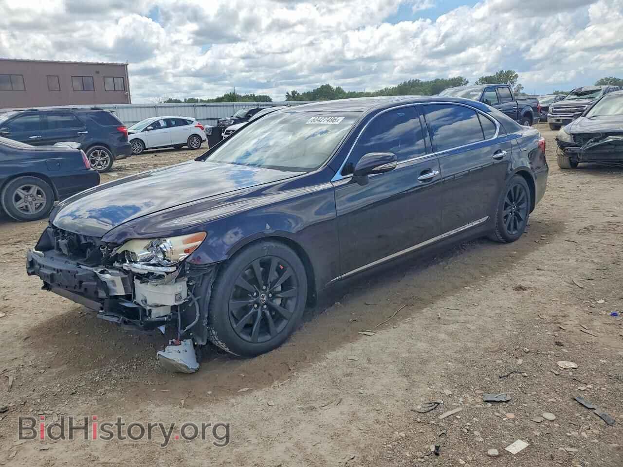 Photo JTHGL5EF6A5040084 - LEXUS LS460 2010