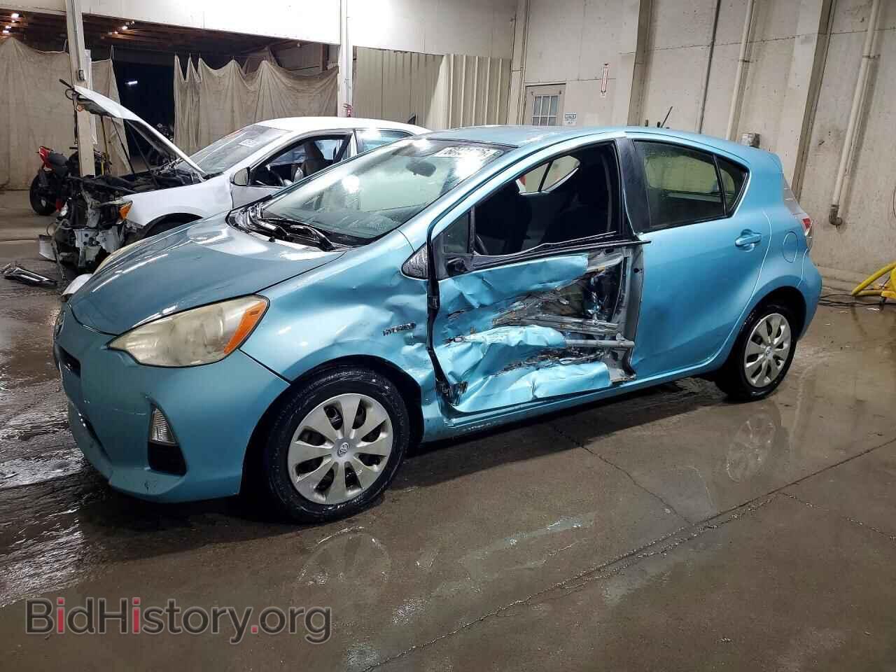 Фотография JTDKDTB33D1036366 - TOYOTA PRIUS 2013