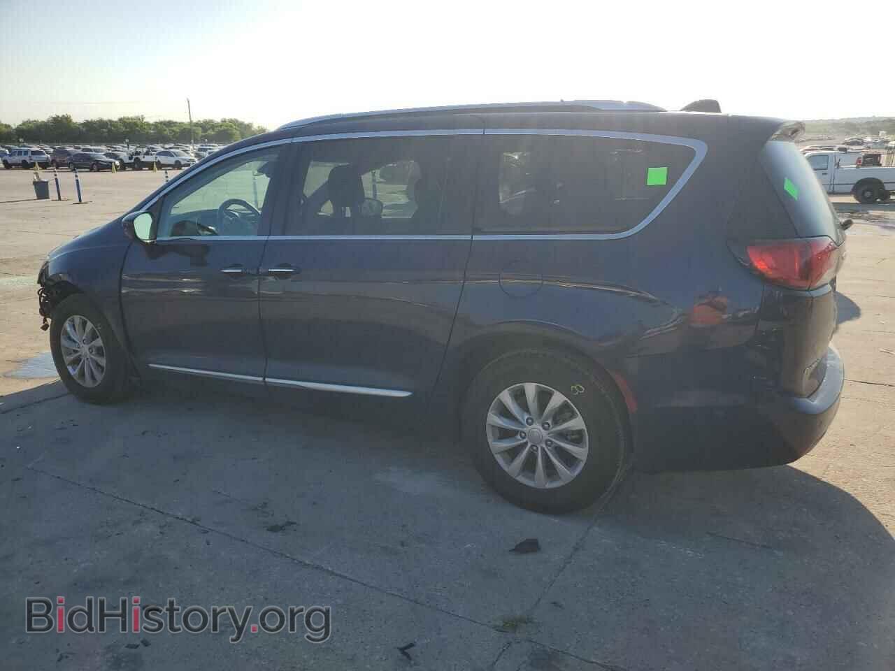 2018 CHRYSLER PACIFICA - VIN: 2C4RC1BG7JR351705 - Фото 2