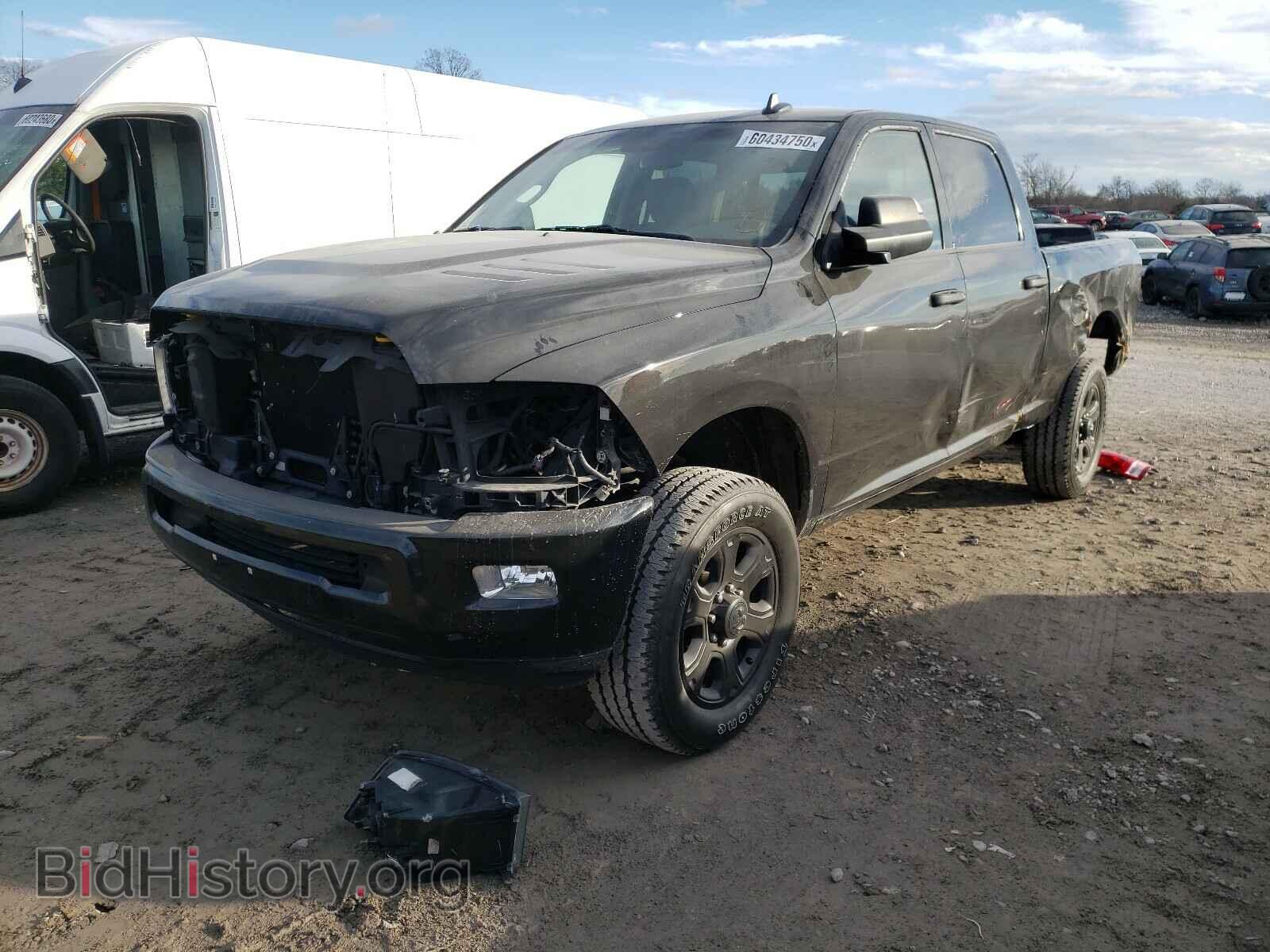 2016 RAM 2500 - VIN: 3C6TR5DT7GG192227 - Photo 2