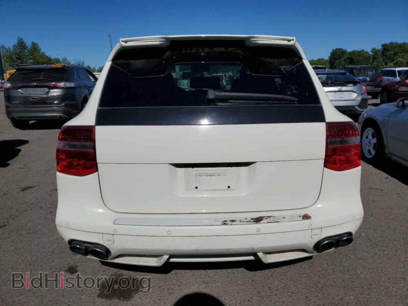 2010 Porsche CAYENNE (VIN WP1AD2APXALA61936) — photo 6 of 12