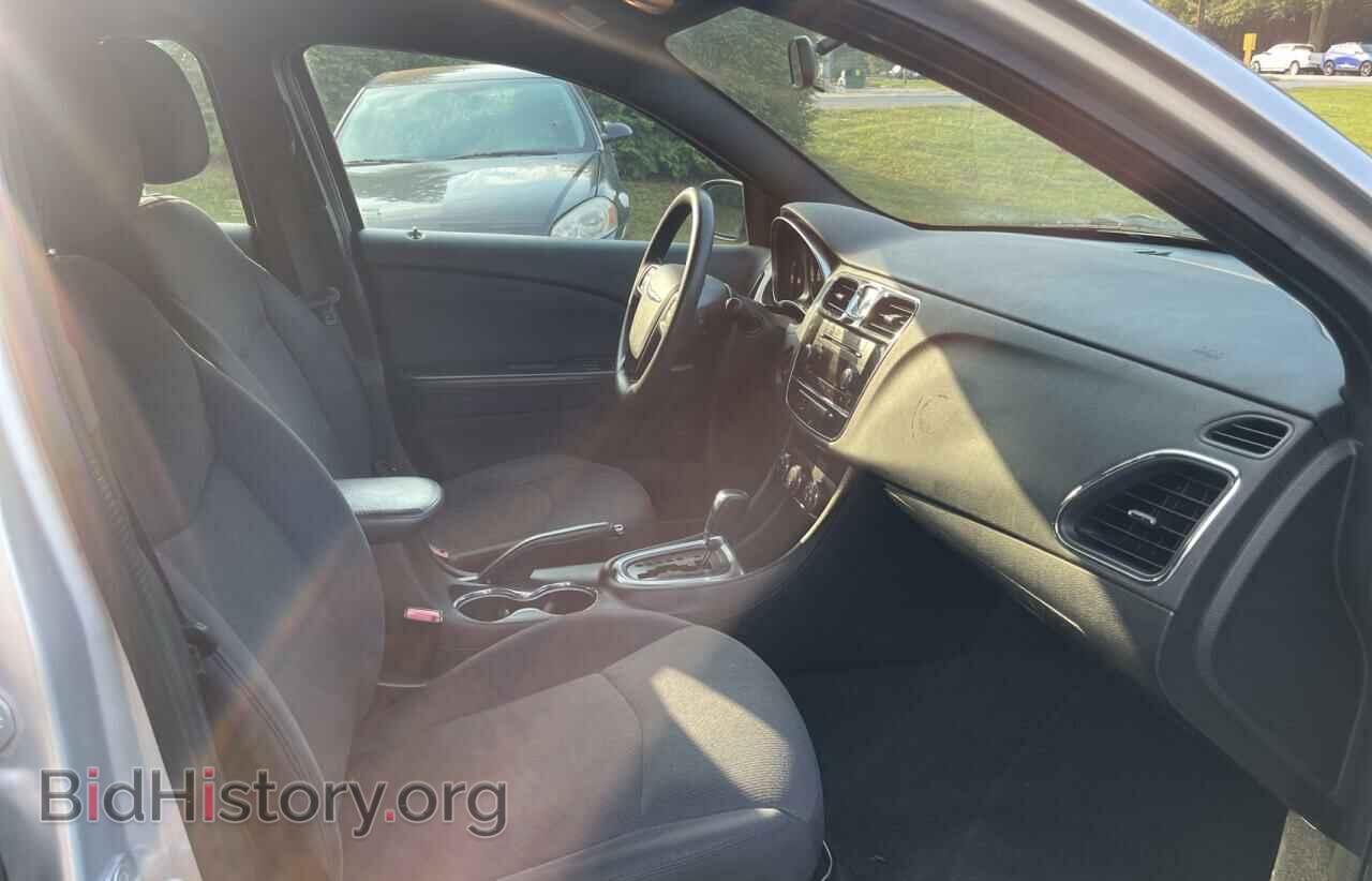 2012 CHRYSLER 200 - VIN: 1C3CCBAB4CN262003 - Фото 5
