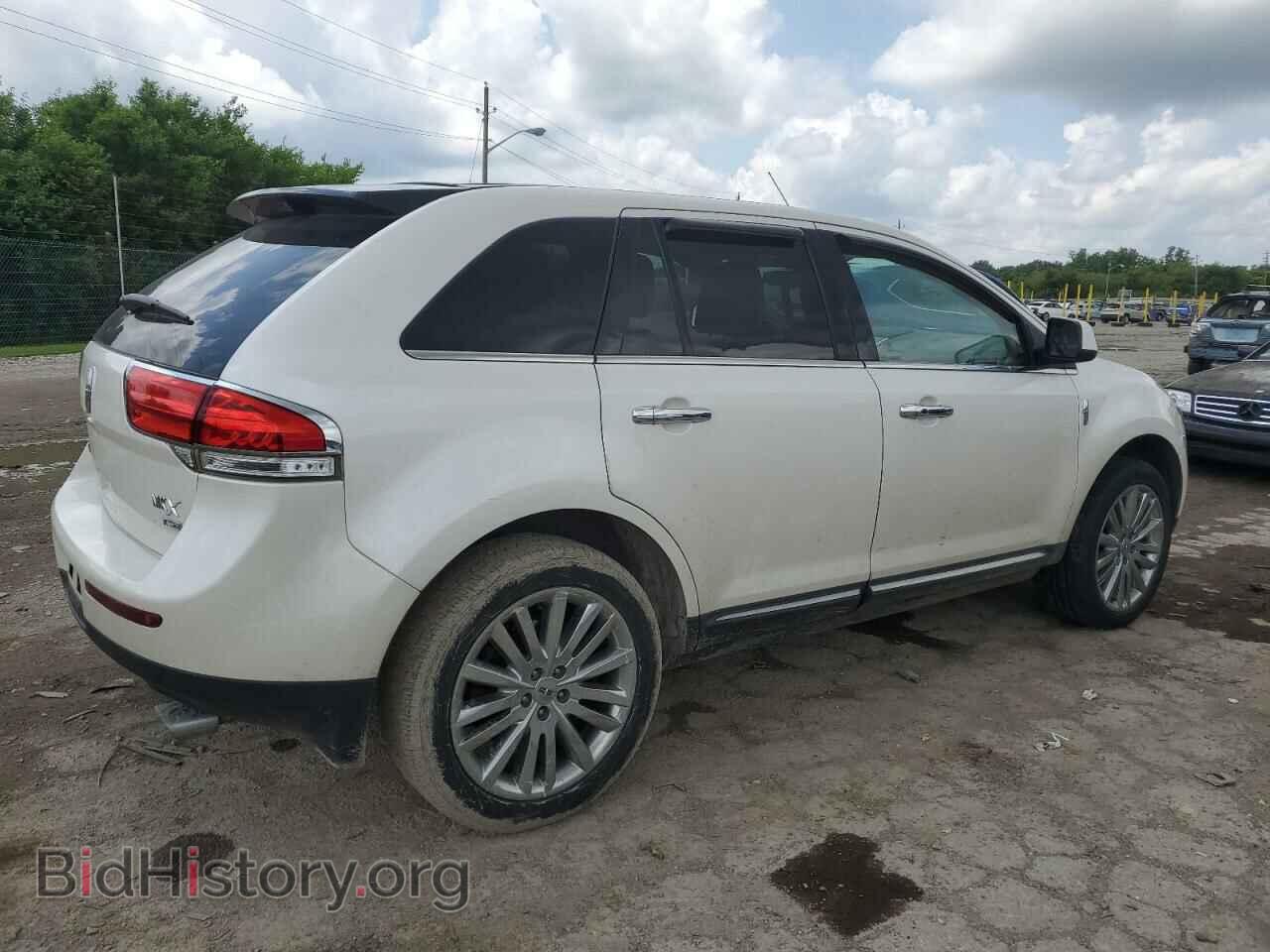 2011 LINCOLN MKX - VIN: 2LMDJ8JK3BBJ04416 - Photo 3
