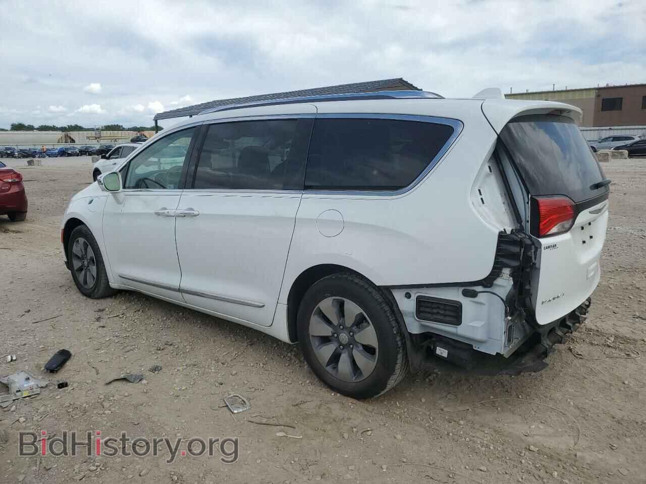 2019 CHRYSLER PACIFICA - VIN: 2C4RC1N72KR509090 - Фото 2
