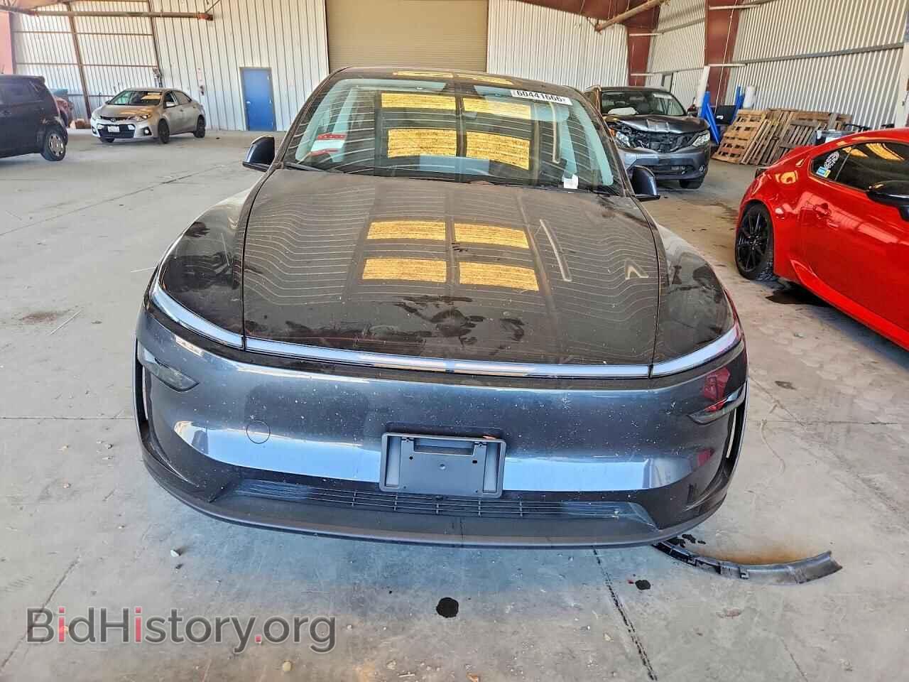 2026 TESLA MODEL Y - VIN: 7SAYGDEE7TF346436 - Photo 5
